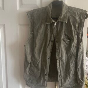 Organically Grown Green Sleeveless Jacket